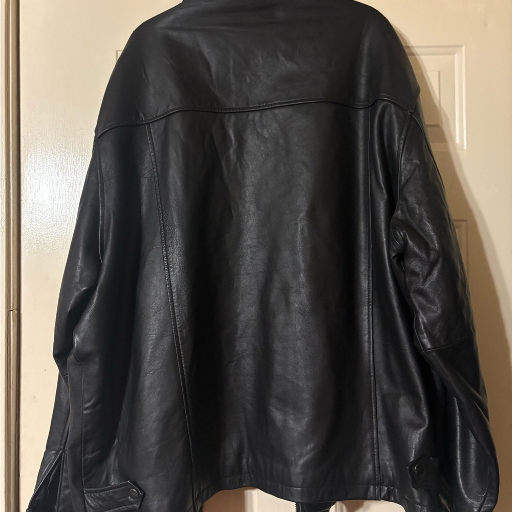 Men's Black Leather Jacket - Picture 15 of 16